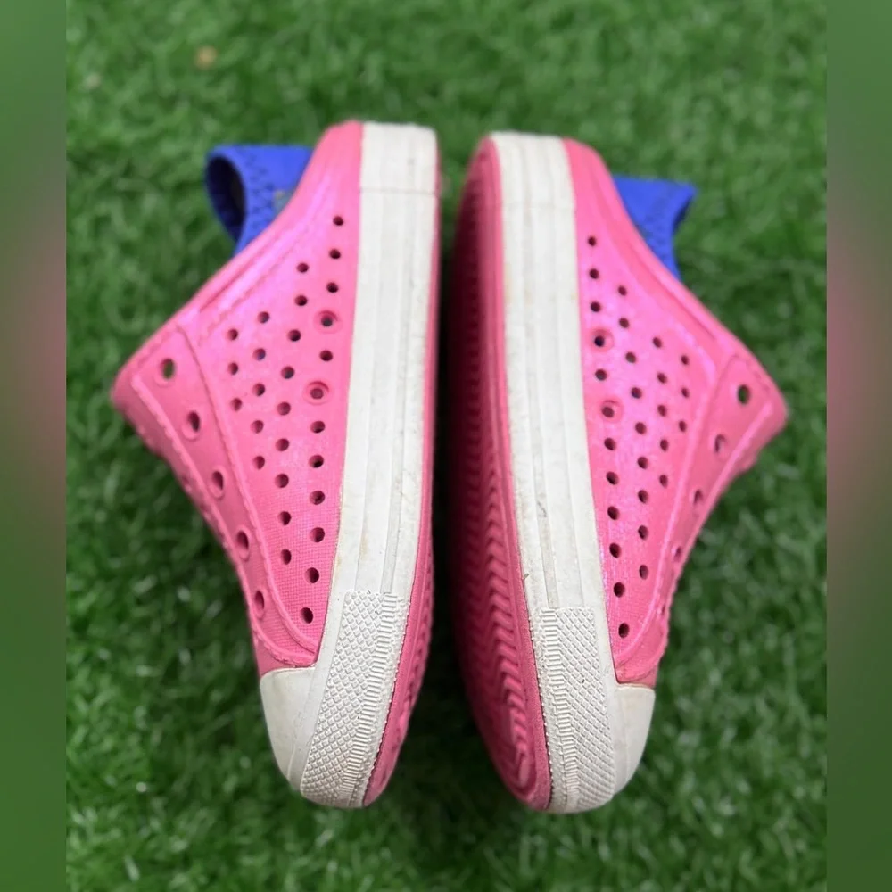 Skechers Kids Pink and White‎ Sneakers Casual Slip-On Size 9